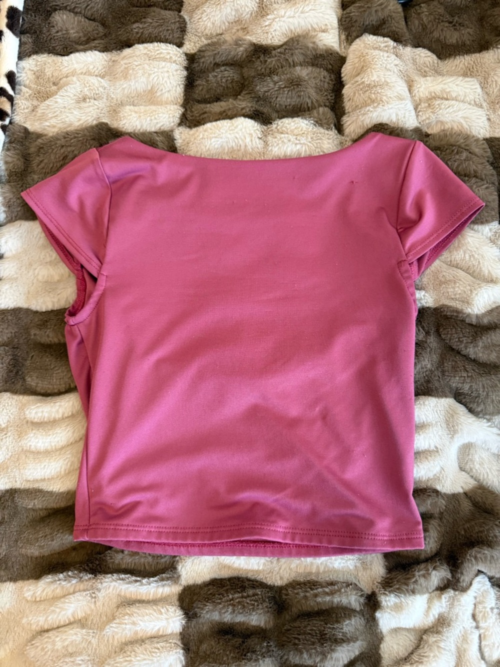 Women's Short Sleeve Scoop Neck Top - Pink